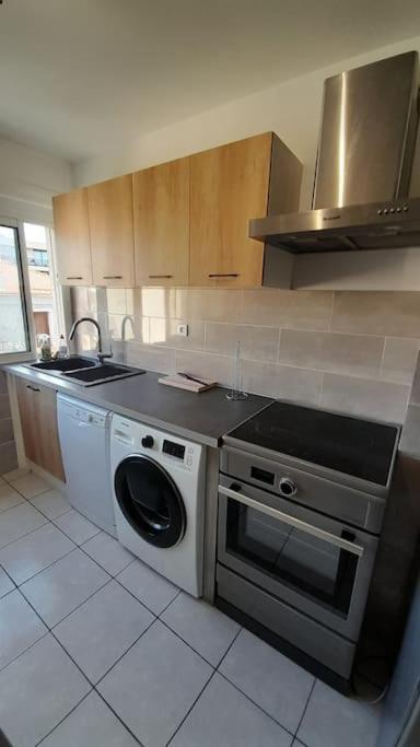 Appartement Lumineux Et Central 普罗普里亚诺 外观 照片