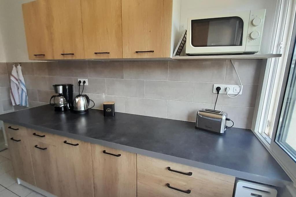 Appartement Lumineux Et Central 普罗普里亚诺 外观 照片