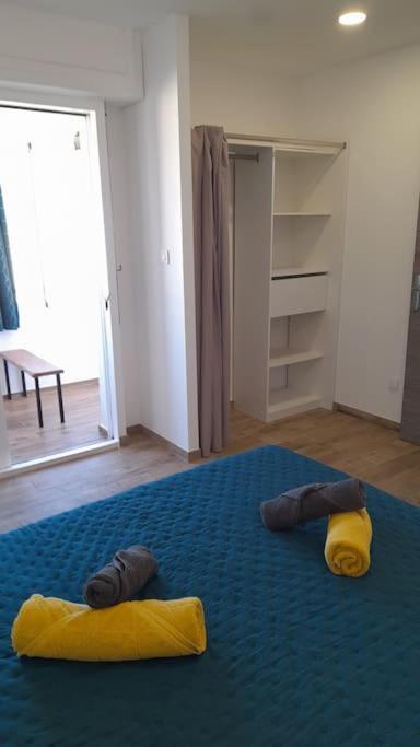 Appartement Lumineux Et Central 普罗普里亚诺 外观 照片